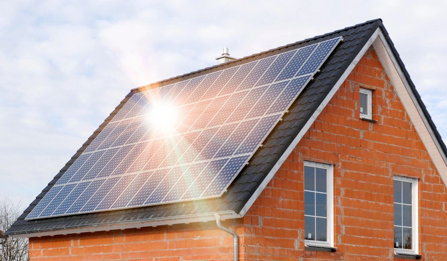 Read more about the article Bagaimana Cara Kerja Panel Surya?